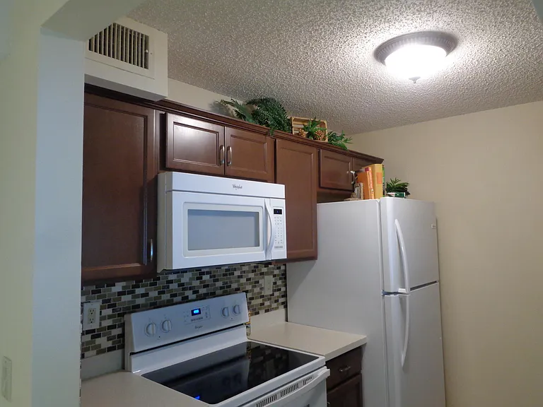 2512 SE Anchorage Cv #2 — Photo 9