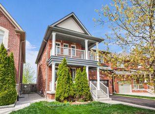 181 Emma Broadbent Ct, Newmarket, ON L3X3K9