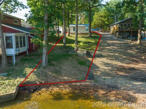 215 Greenleaf Dr, Sunrise Beach, MO 65079