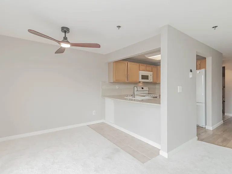 28606 16th Ave S #303 — Photo 9