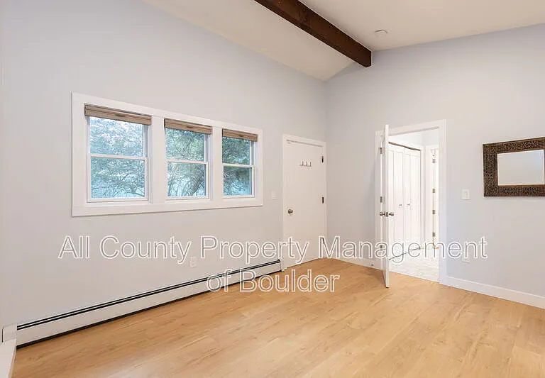 2220 Norwood Ave — Photo 17