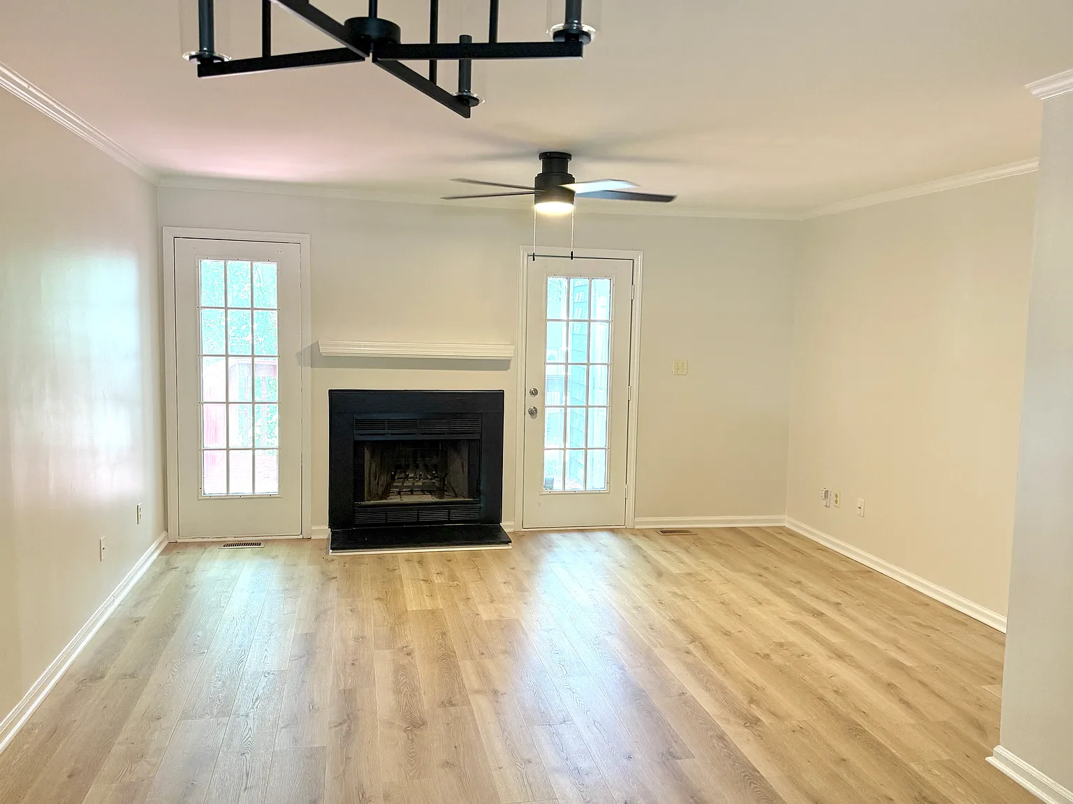 210 Kristin Court — Photo 2