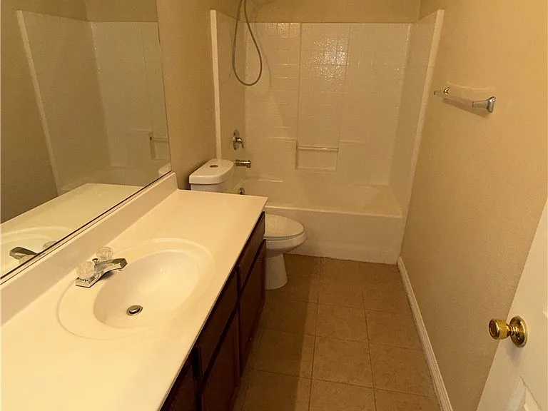 7213 Madarang Ave — Photo 16
