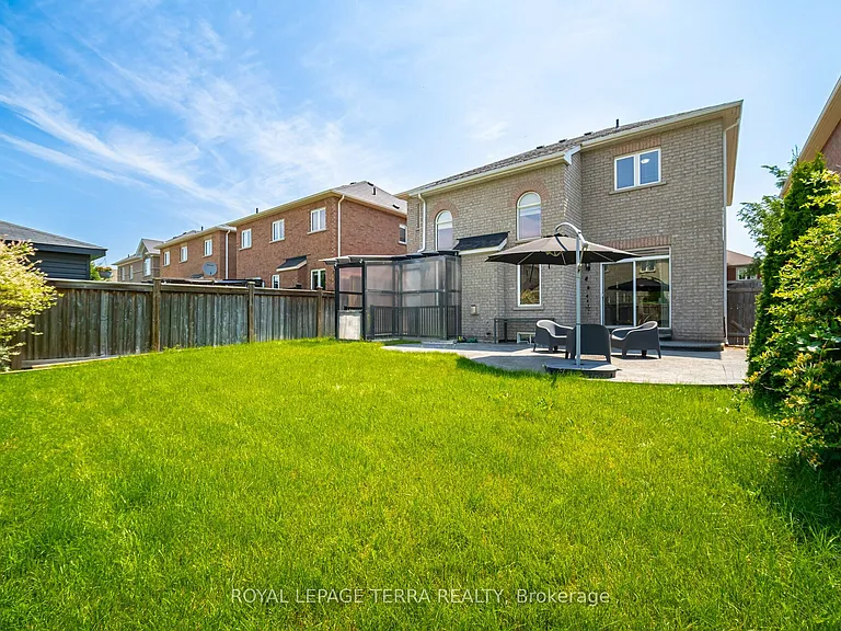 30 Eatonville St #UPPER — Photo 40