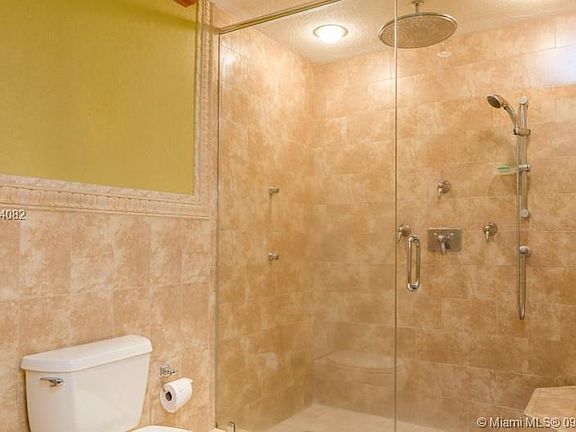 4th image of 20010 NW 83rd Ct #20010