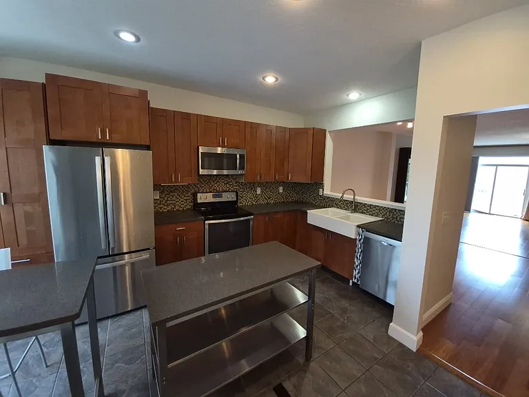 1205 Cutter St — Photo 6