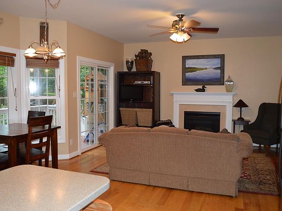 2nd image of 4757 Bristol Cir