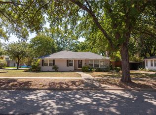 9837 Mixon Dr, Dallas, TX 75220