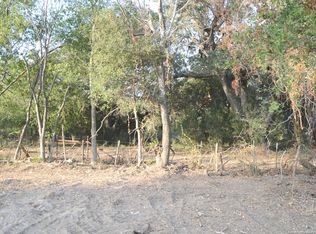 Highway 173 N, Devine, TX 78016