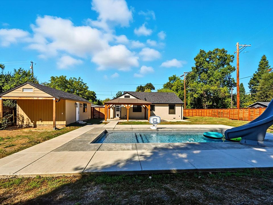 1st image of 9584 Rice Street