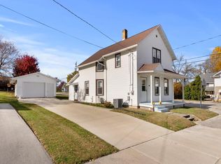 102 S 2nd Ave, Saint Nazianz, WI 54232