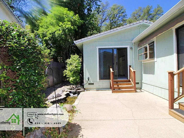 332 Mammoth Path — Photo 24