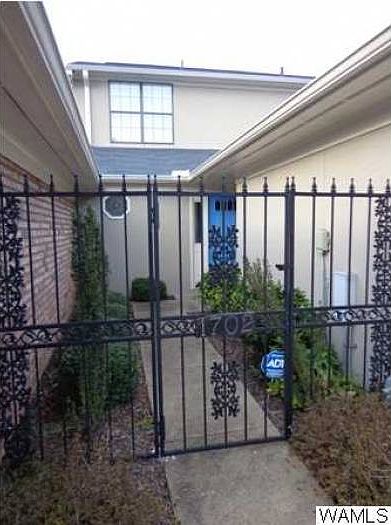 1st image of 1702 Dauphine Dr
