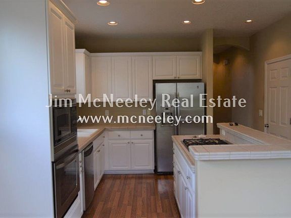 5th image of 1063 SE Wenlock Ave