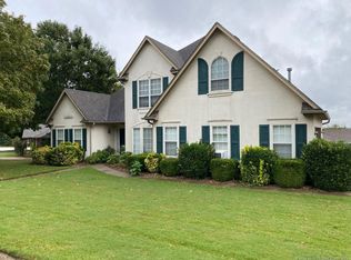 19266 Town Ln, Catoosa, OK 74015