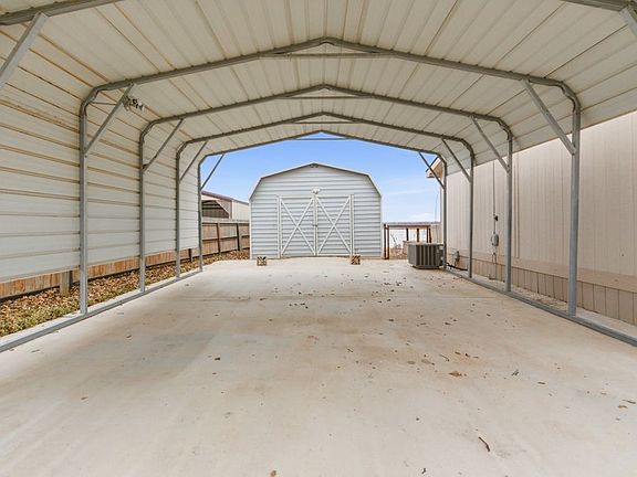 4th image of 1919 Eastside Lake Rd