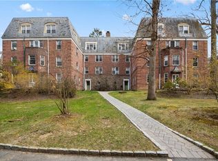 80 Pinewood Rd APT 3B, Hartsdale, NY 10530