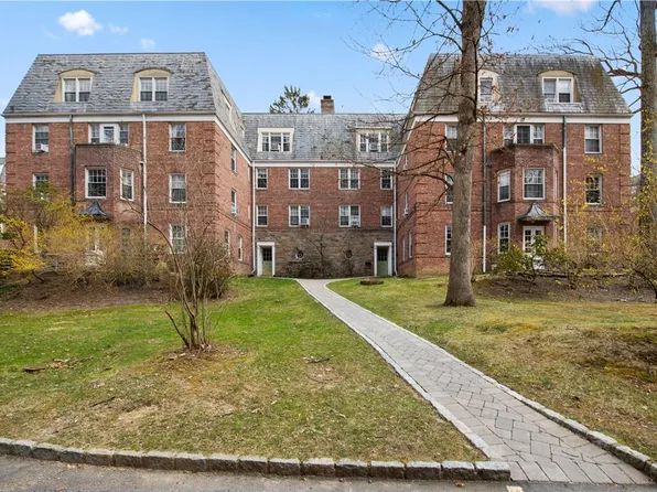 80 Pinewood Road #3B, Hartsdale, NY 10530