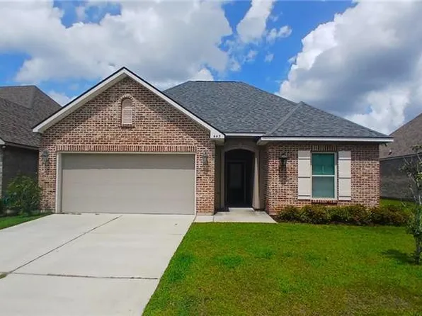 445 Tiger Ave, Covington, LA 70433