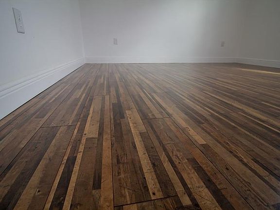 857805240_4