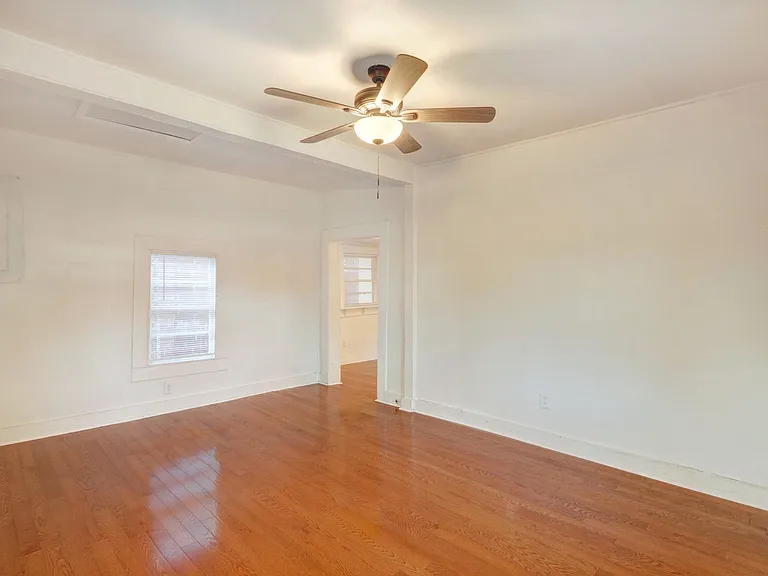 2130 E Gwinnett St — Photo 27