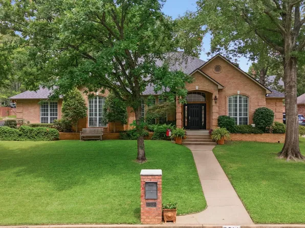 6714 Lacosta Dr, Tyler, TX 75703