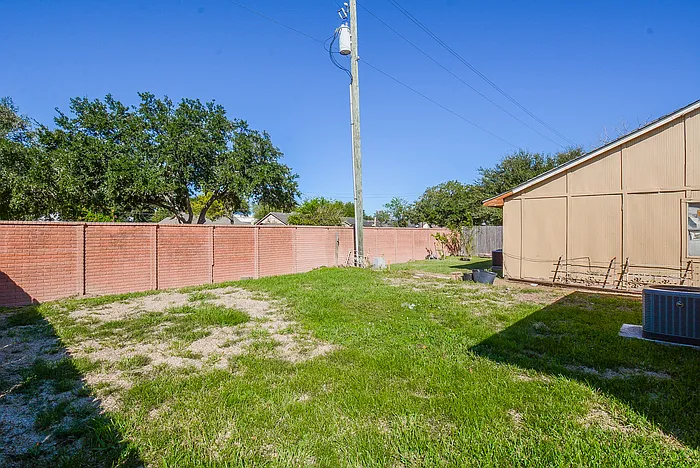 16518 Monte Carlo Ln — Photo 28