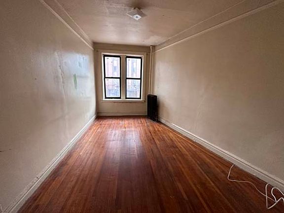 3rd image of 3505 Wayne Ave APT 4E