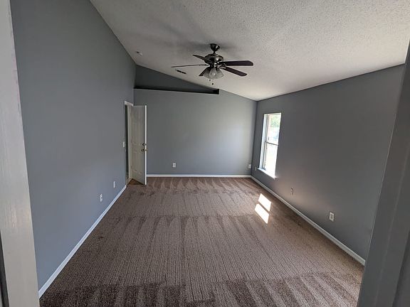 3rd image of 2374 Queenswood Cir