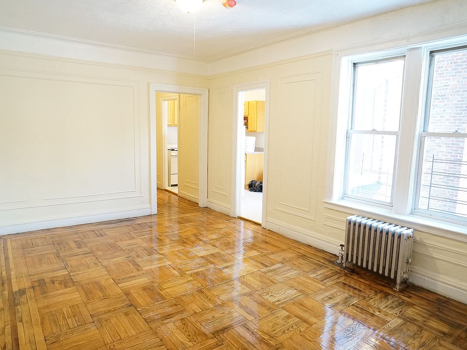 1st image of 2326 Loring Pl N APT 6B