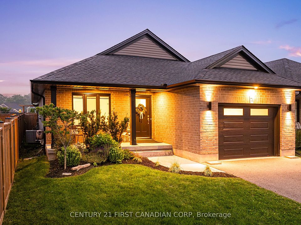 1st image of 71 Renaissance Dr