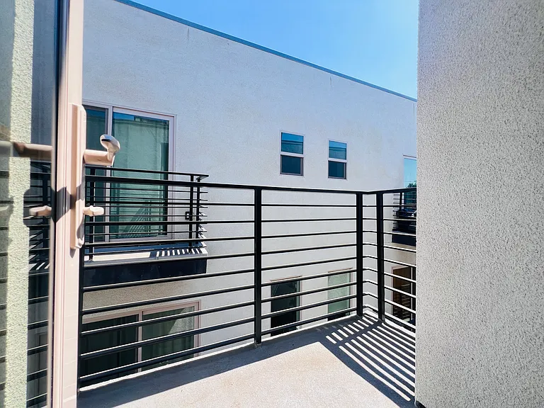 250 S Burlington Ave #250 — Photo 42
