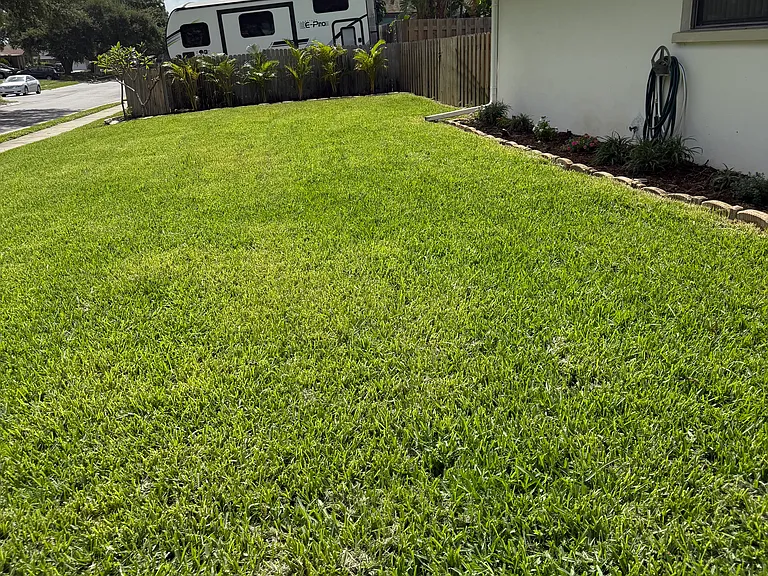 2303 43rd St W — Photo 14