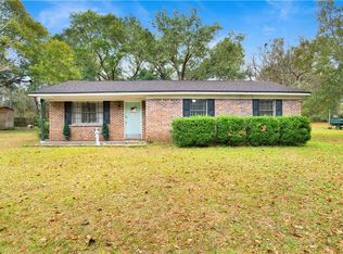 11037 Moreland Dr W, Grand Bay, AL 36541