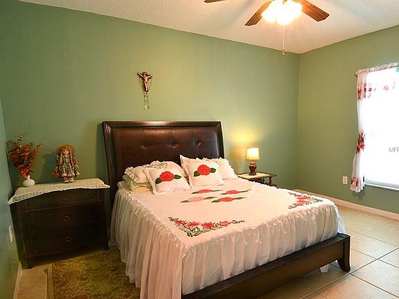 5th image of 1109 Chichester Ct