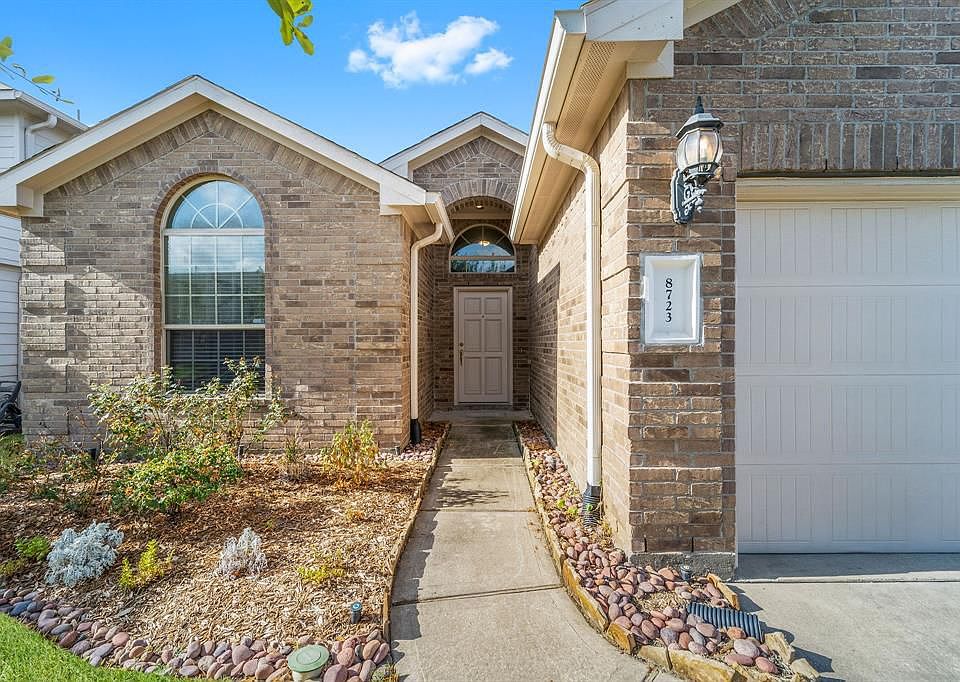 8723 Sunrise Canter Dr, Tomball, TX 77375 | Zillow