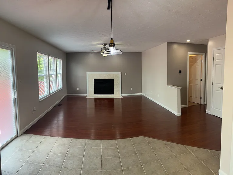 6631 Lovell Ct — Photo 14