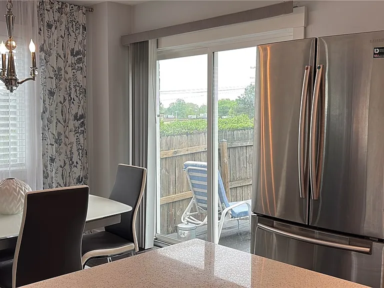 101 Lacrosse St — Photo 11