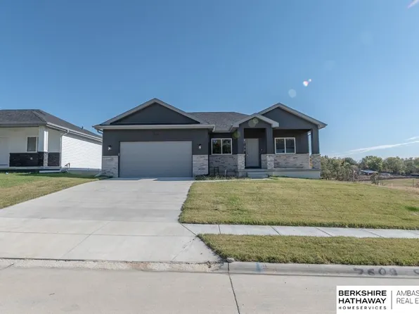 7609 S 34th St, Bellevue, NE 68147