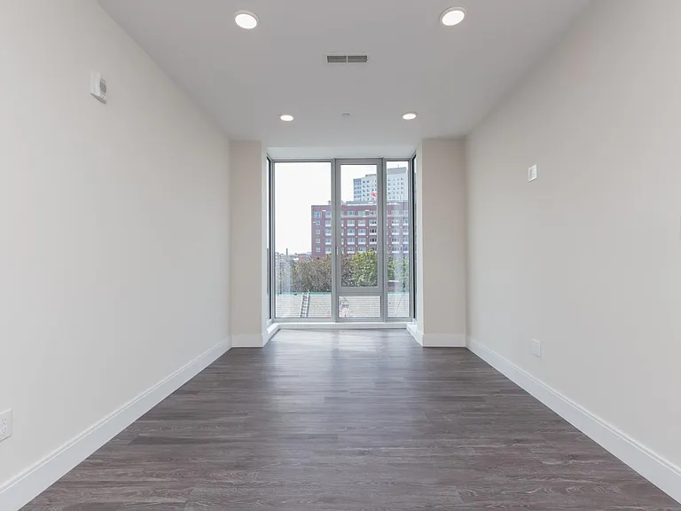 1065 Tremont St #5 — Photo 3
