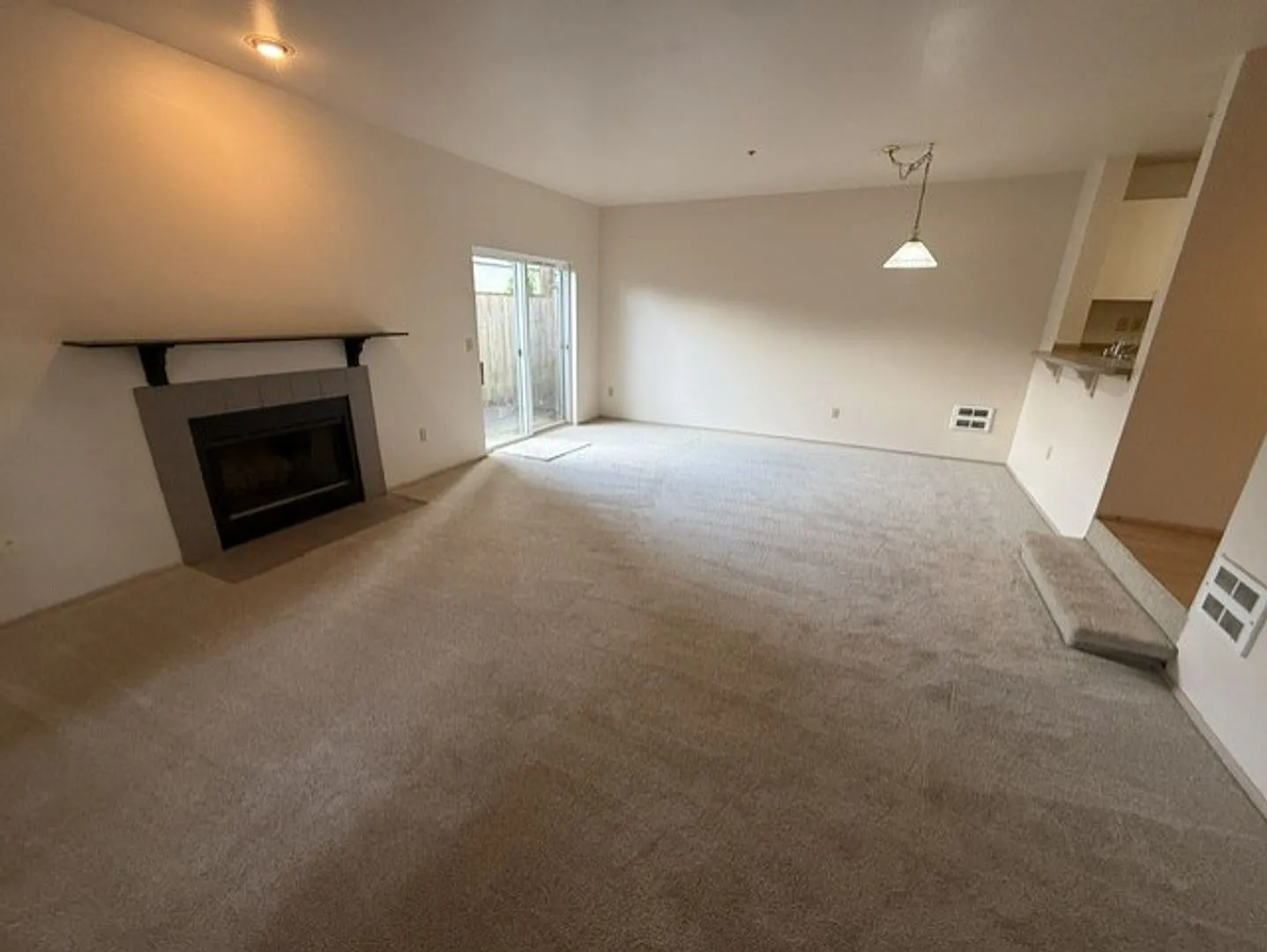 Griffin 12-Plex — Photo 2