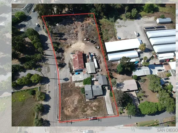 1213 Navel Pl, Vista, CA 92081