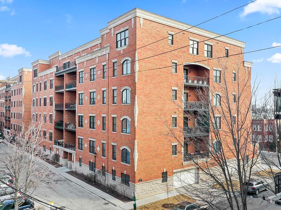 1st image of 2801 N Oakley Ave APT 104
