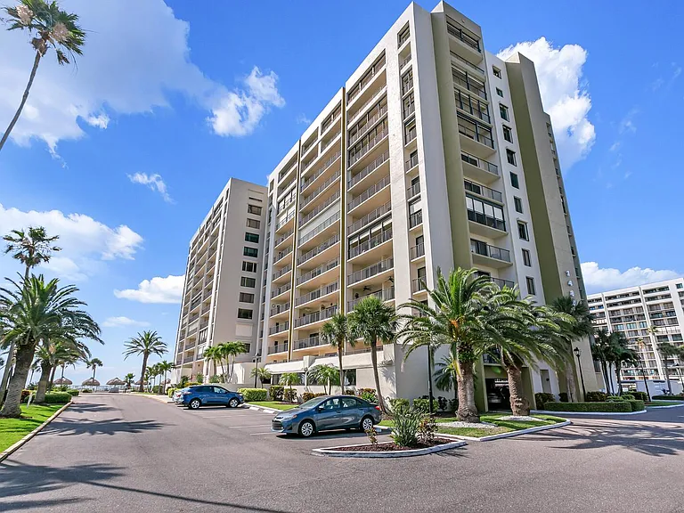 1480 Gulf Blvd #108 — Photo 39