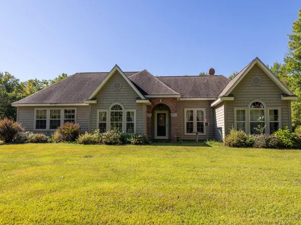 36 Mountain View Lane, Readfield, ME 04355