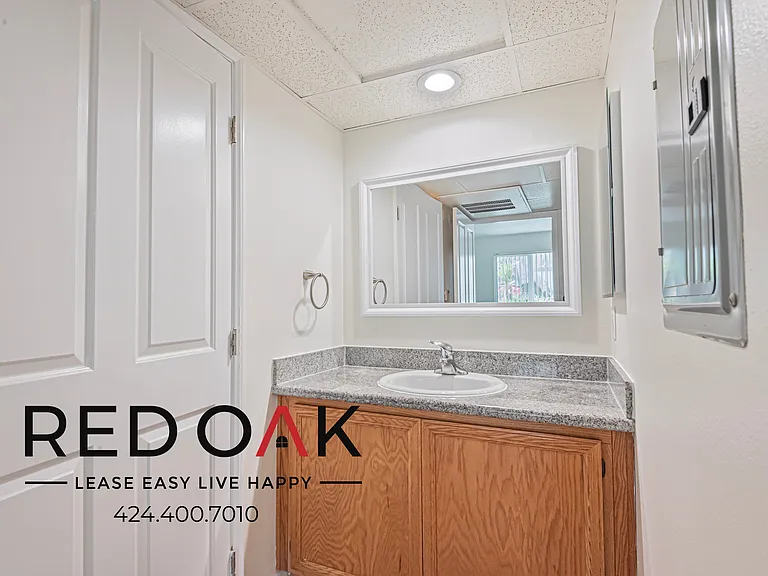 326 S Westlake Ave #102 — Photo 11