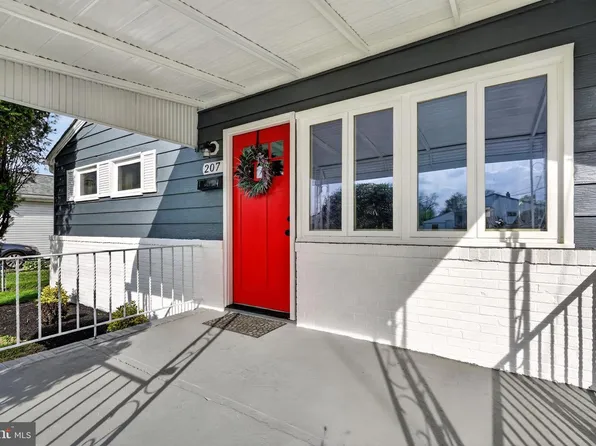 207 Canary Ln, Mount Holly, NJ 08060