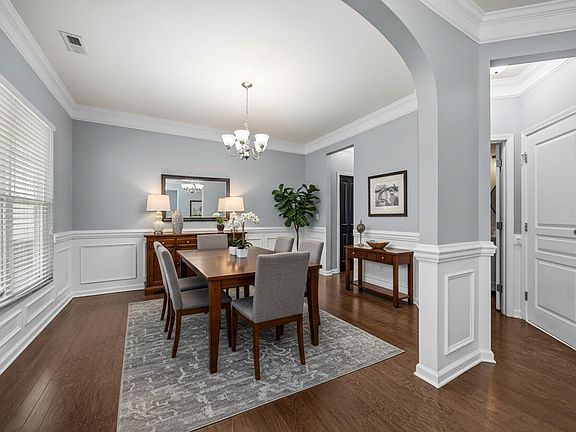2nd image of 3007 Prospect Pkwy