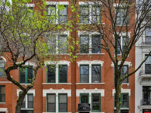 875 N La Salle Dr APT 2S, Chicago, IL 60610