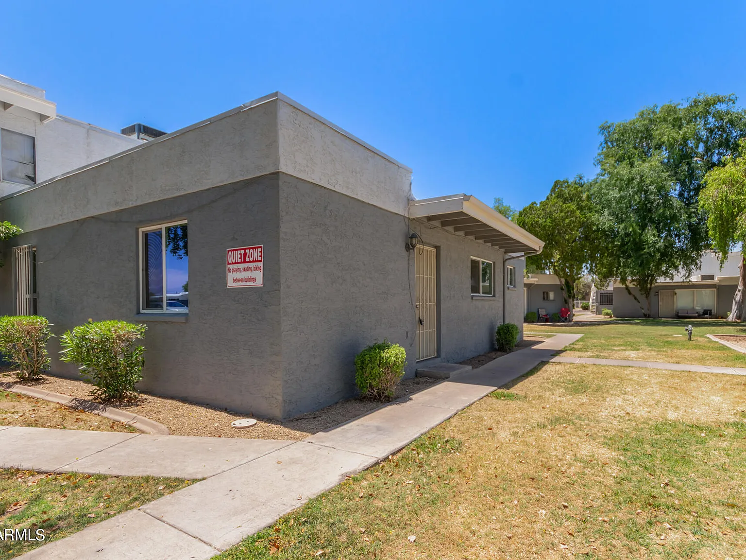 2 bed, 1.5 bath, 837 sqft, $1,200 — Photo 4